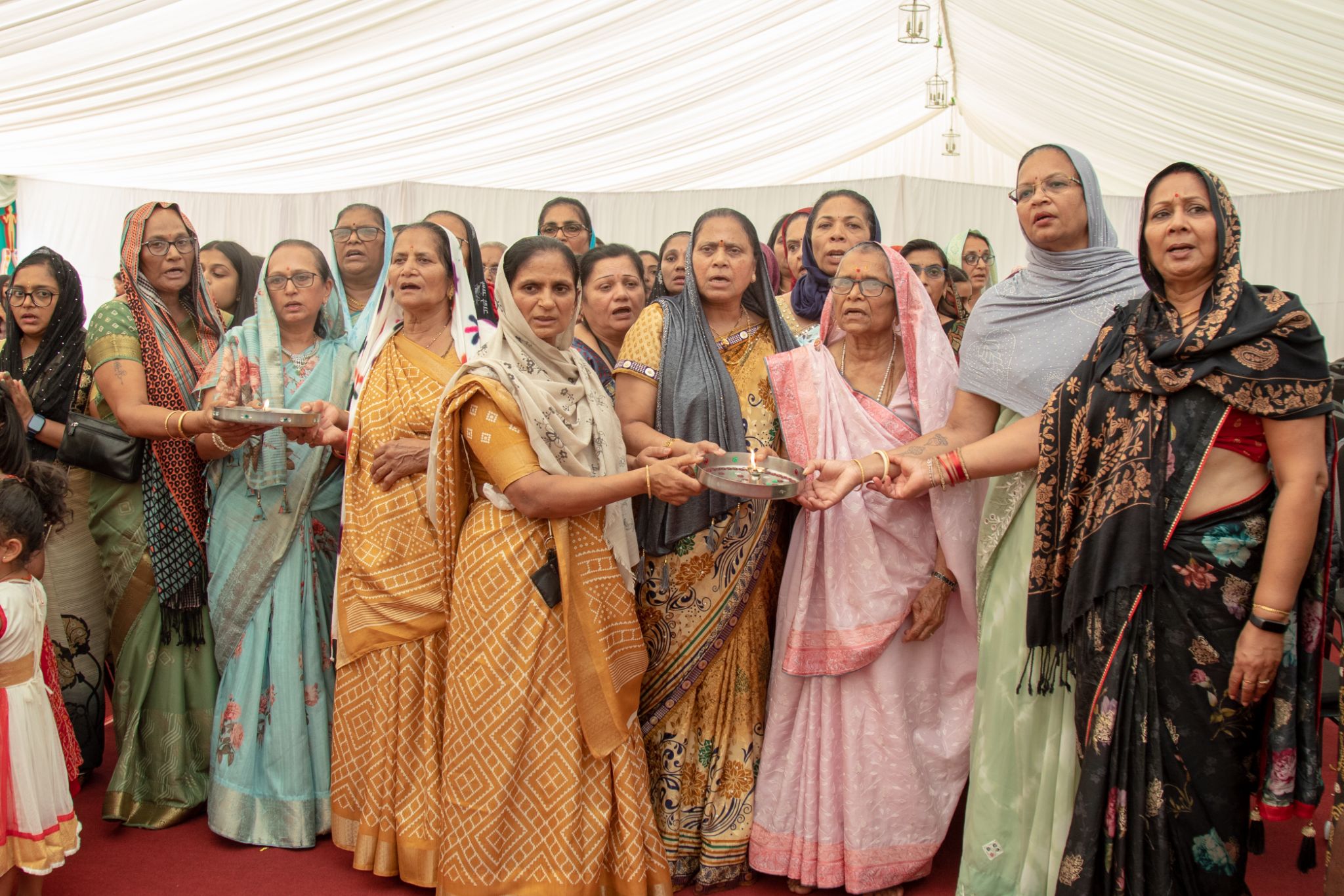 ©1987-2017 SKS Swaminarayan Temple East London