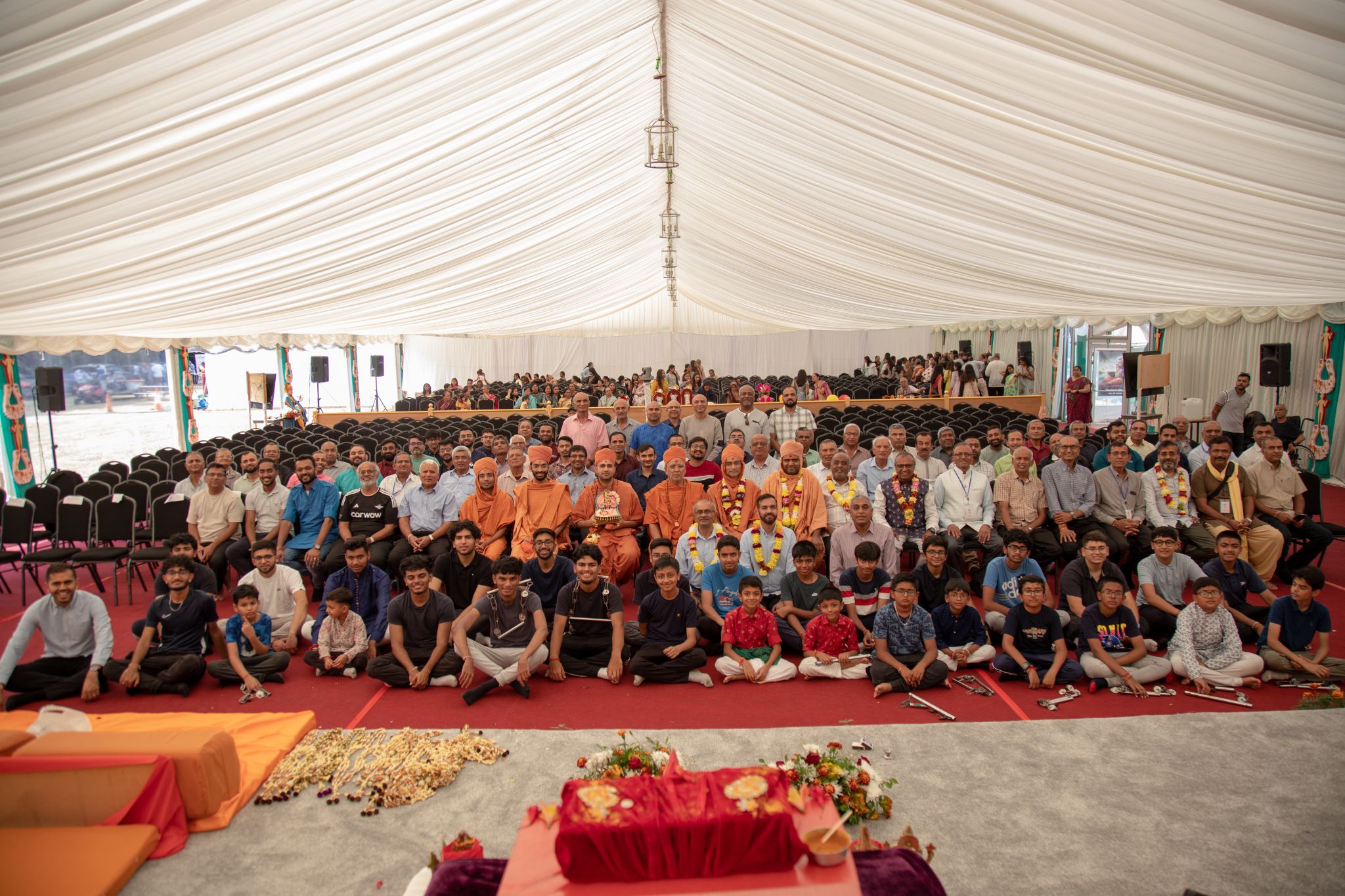 ©1987-2017 SKS Swaminarayan Temple East London