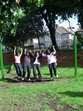 ©1987-2017 SKS Swaminarayan Temple East London