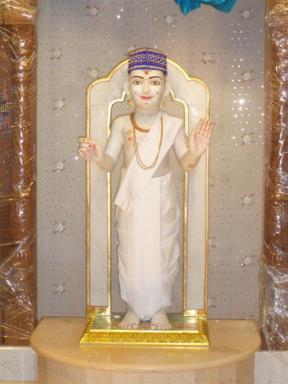 P8251196 - ©1987-2017 SKS Swaminarayan Temple East London