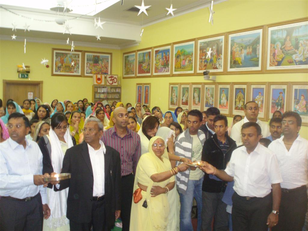 P8251349 - ©1987-2017 SKS Swaminarayan Temple East London