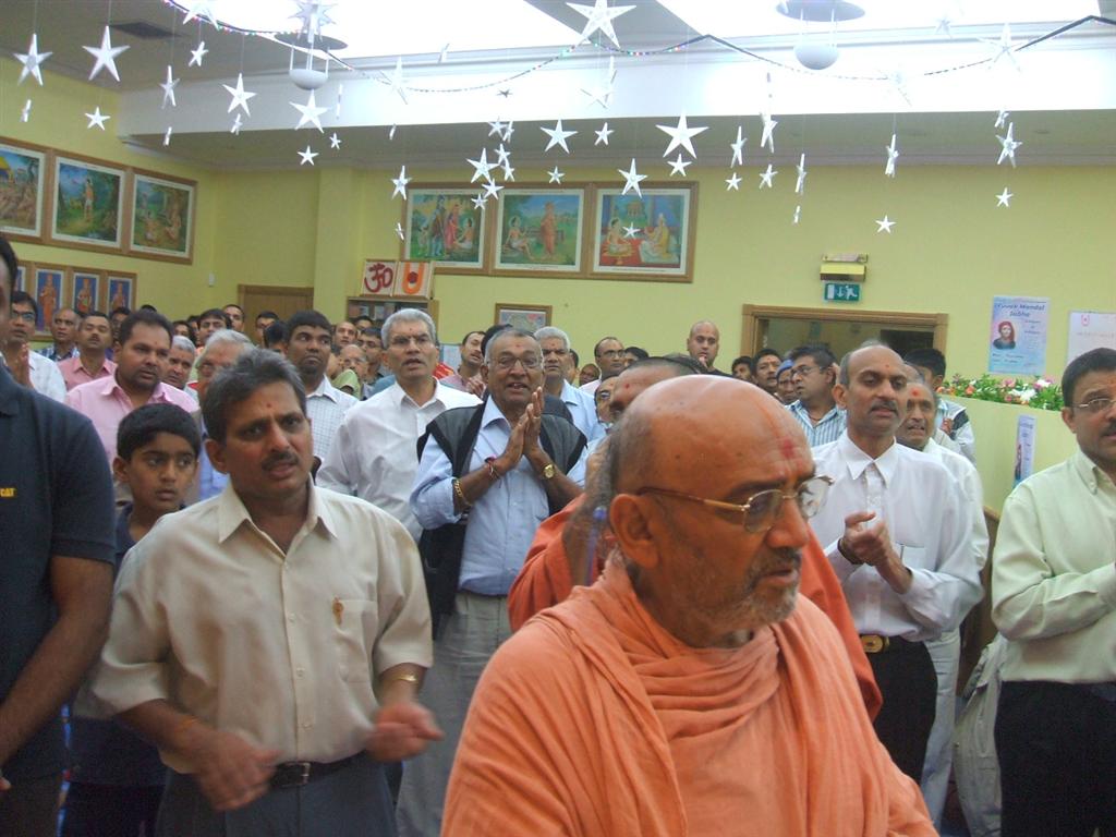 ©1987-2017 SKS Swaminarayan Temple East London