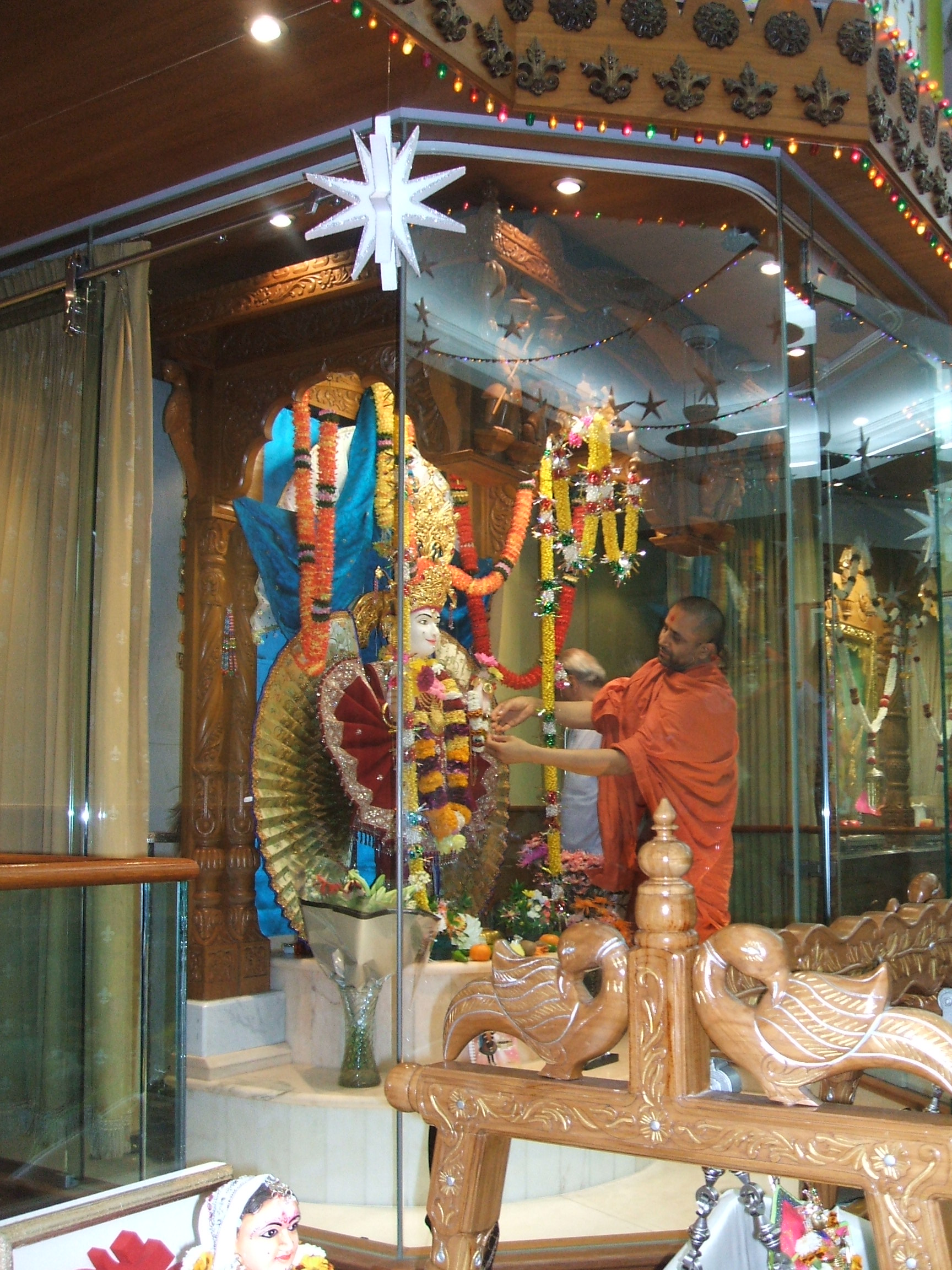 DSCF5999 - ©1987-2017 SKS Swaminarayan Temple East London