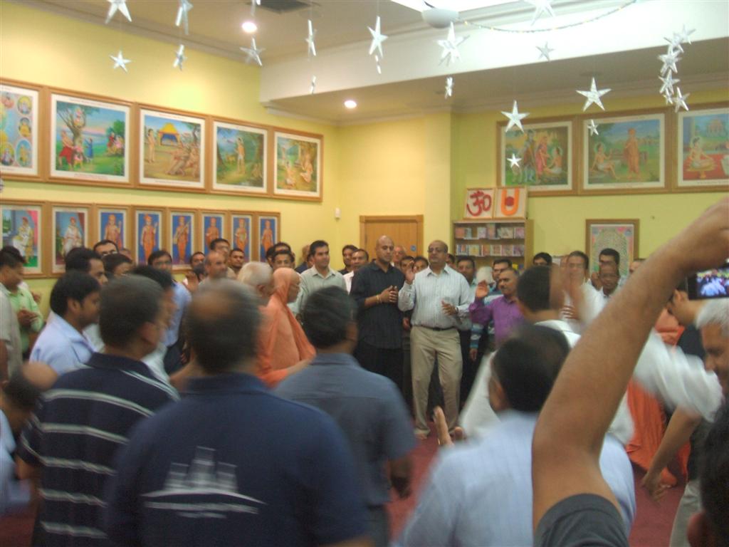 ©1987-2017 SKS Swaminarayan Temple East London