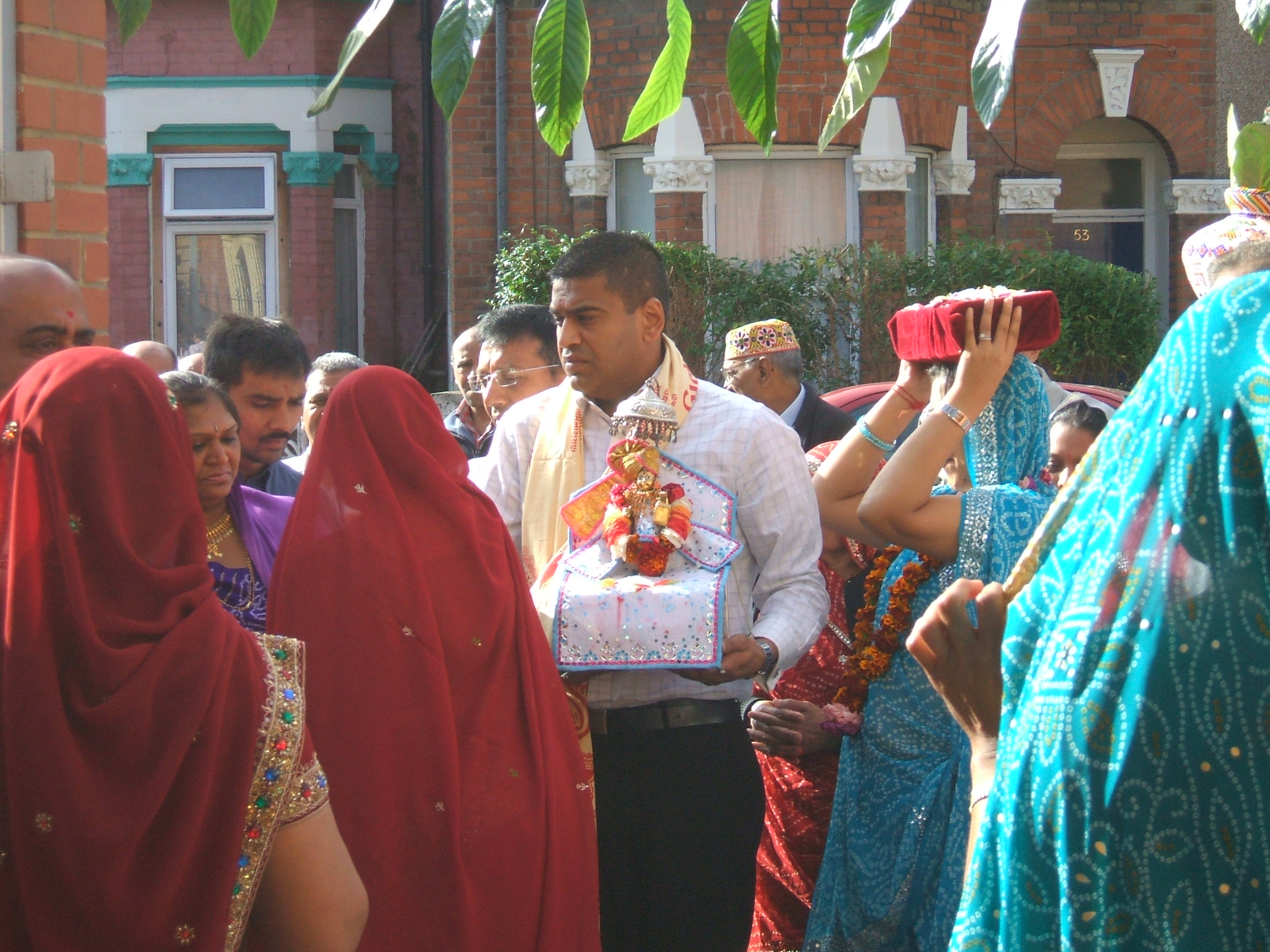 ©1987-2017 SKS Swaminarayan Temple East London