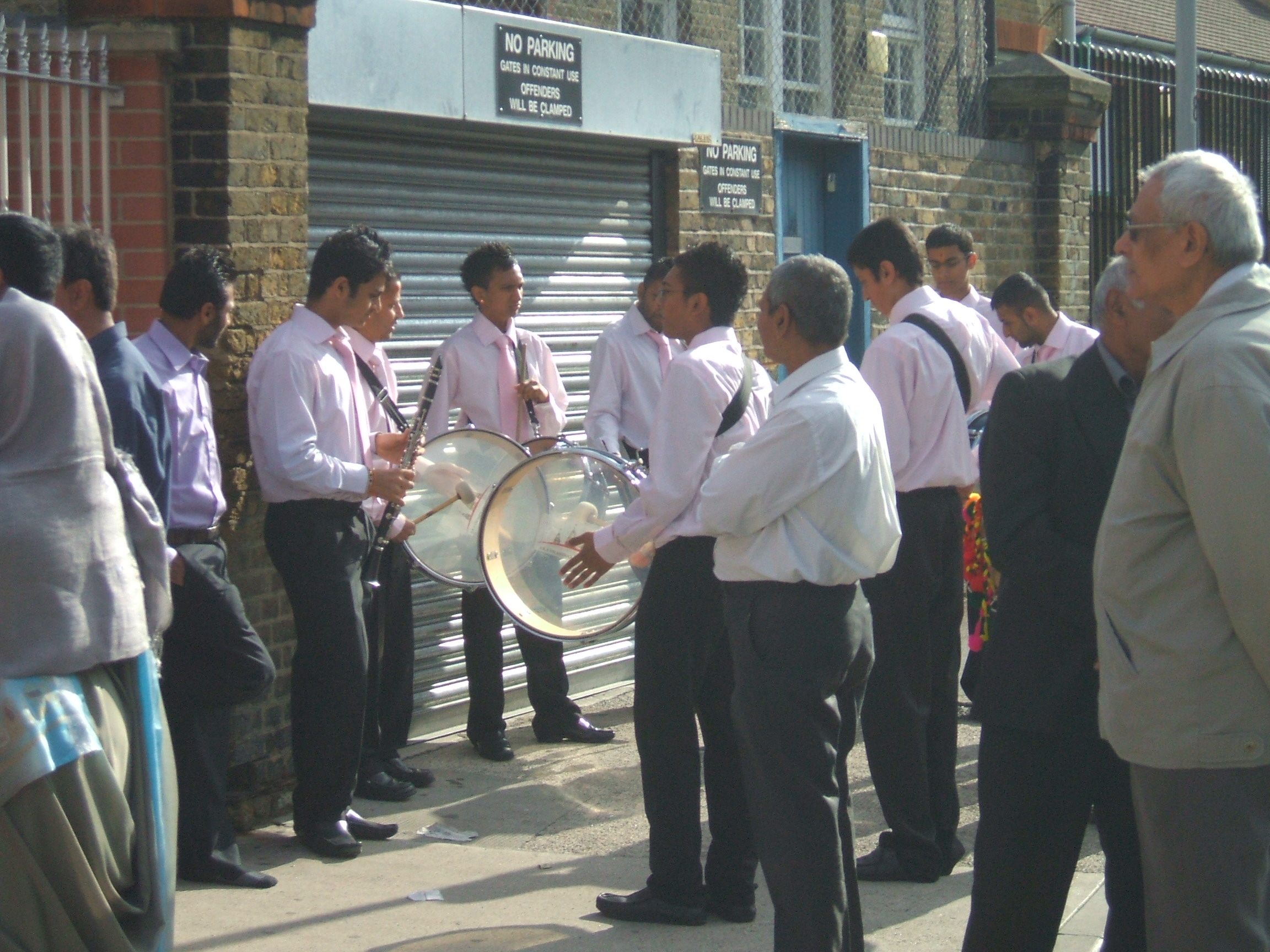 ©1987-2017 SKS Swaminarayan Temple East London