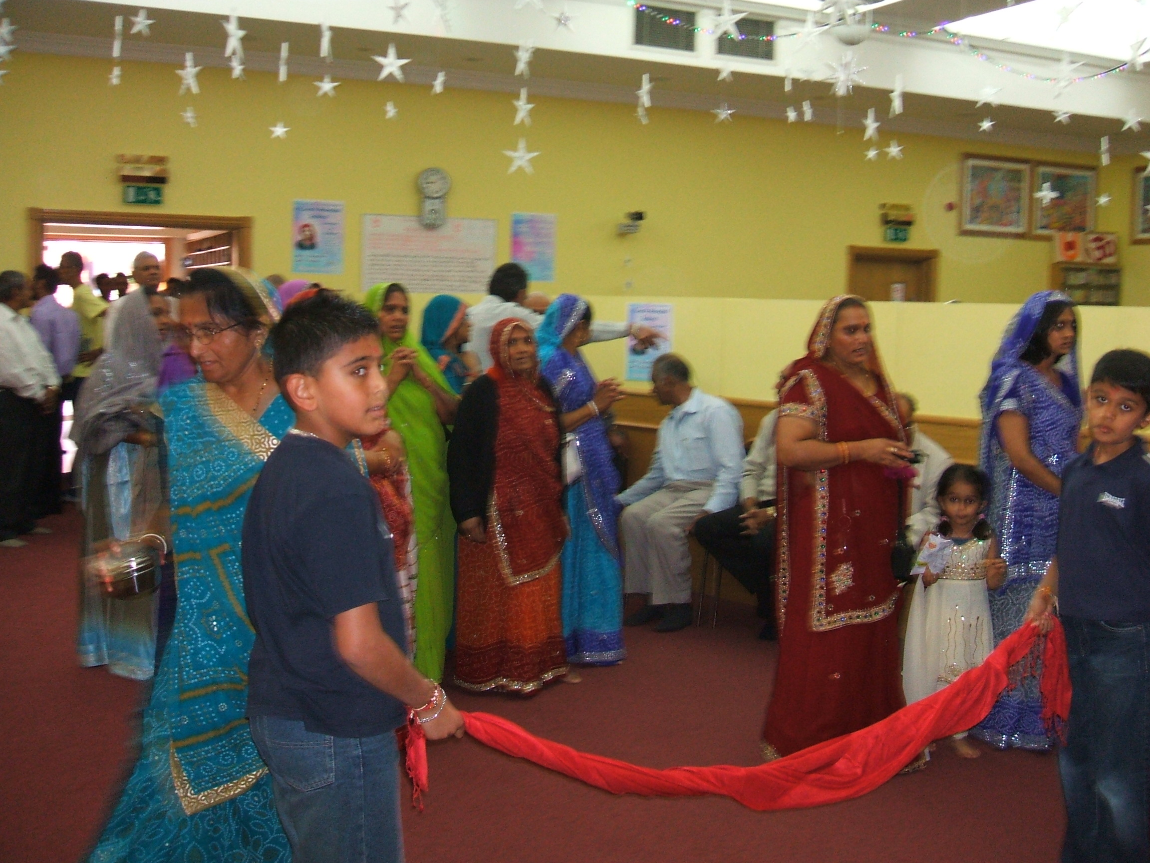 ©1987-2017 SKS Swaminarayan Temple East London