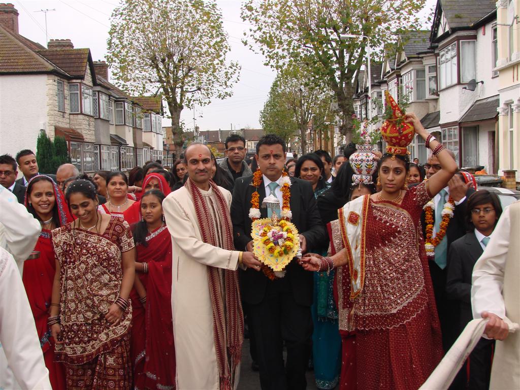 ©1987-2017 SKS Swaminarayan Temple East London