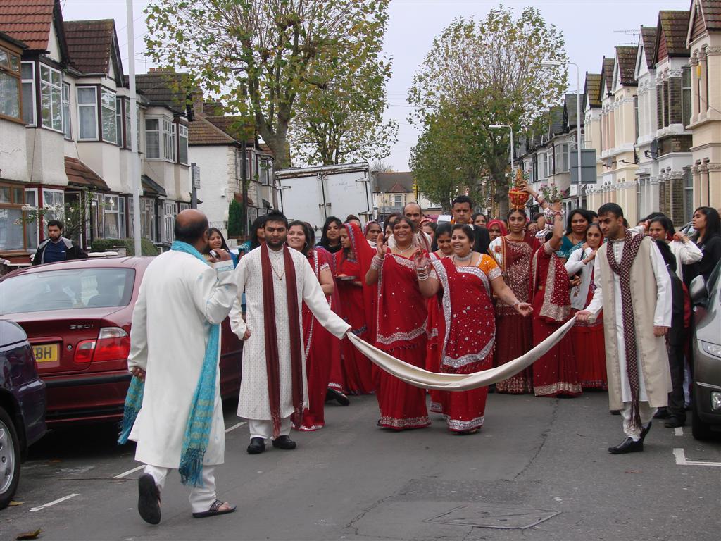 ©1987-2017 SKS Swaminarayan Temple East London