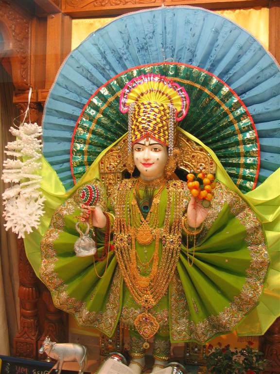 IMG 1589 - ©1987-2017 SKS Swaminarayan Temple East London