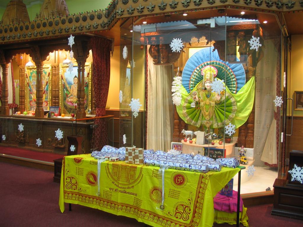 IMG 1604 - ©1987-2017 SKS Swaminarayan Temple East London