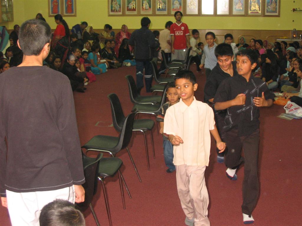 IMG 1654 - ©1987-2017 SKS Swaminarayan Temple East London