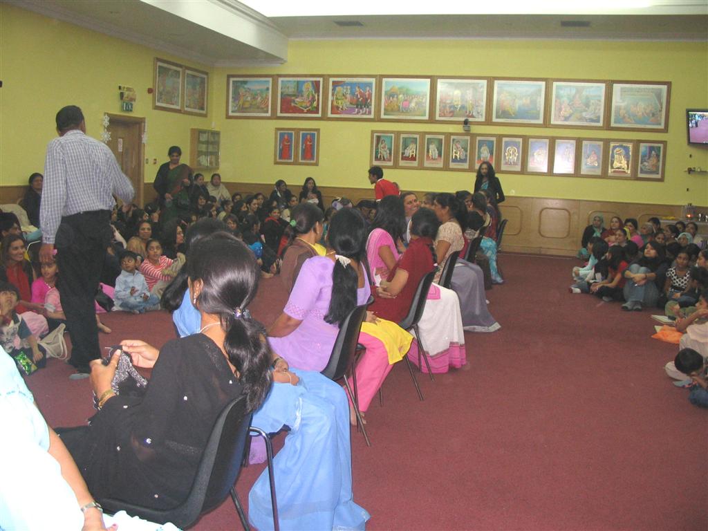 IMG 1660 - ©1987-2017 SKS Swaminarayan Temple East London