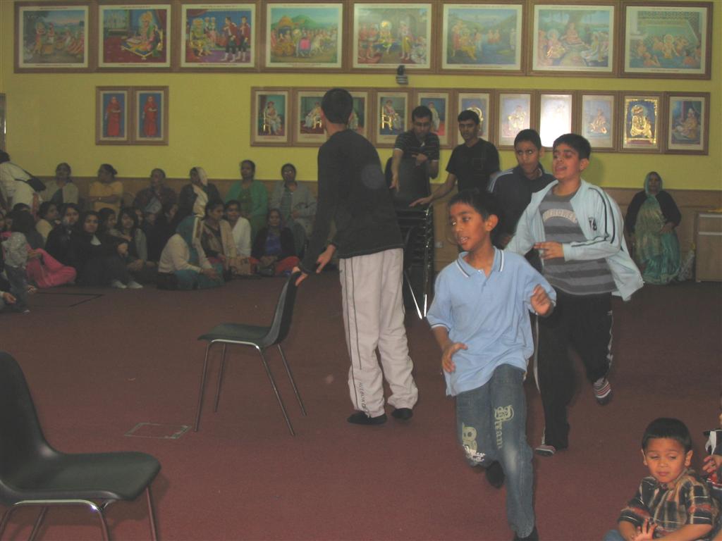 IMG 1704 - ©1987-2017 SKS Swaminarayan Temple East London