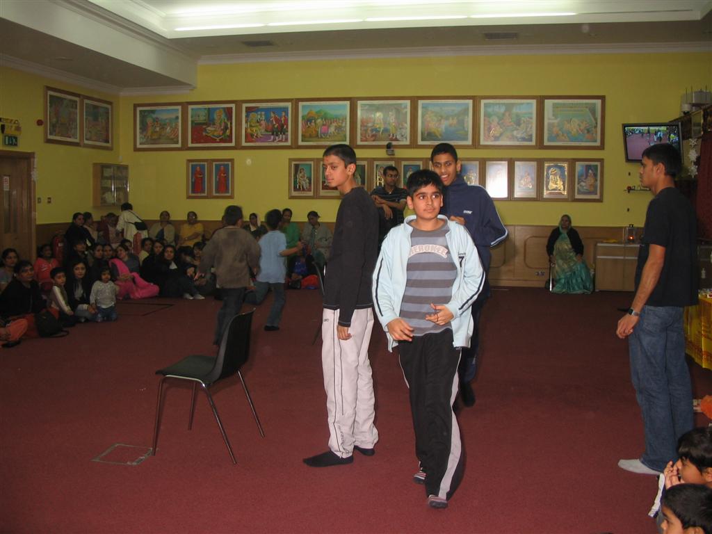 IMG 1705 - ©1987-2017 SKS Swaminarayan Temple East London