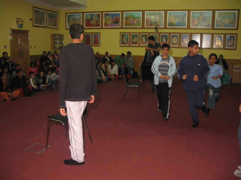 IMG 1706 - ©1987-2017 SKS Swaminarayan Temple East London