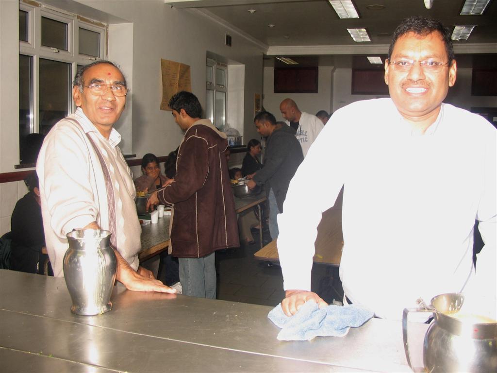 ©1987-2017 SKS Swaminarayan Temple East London