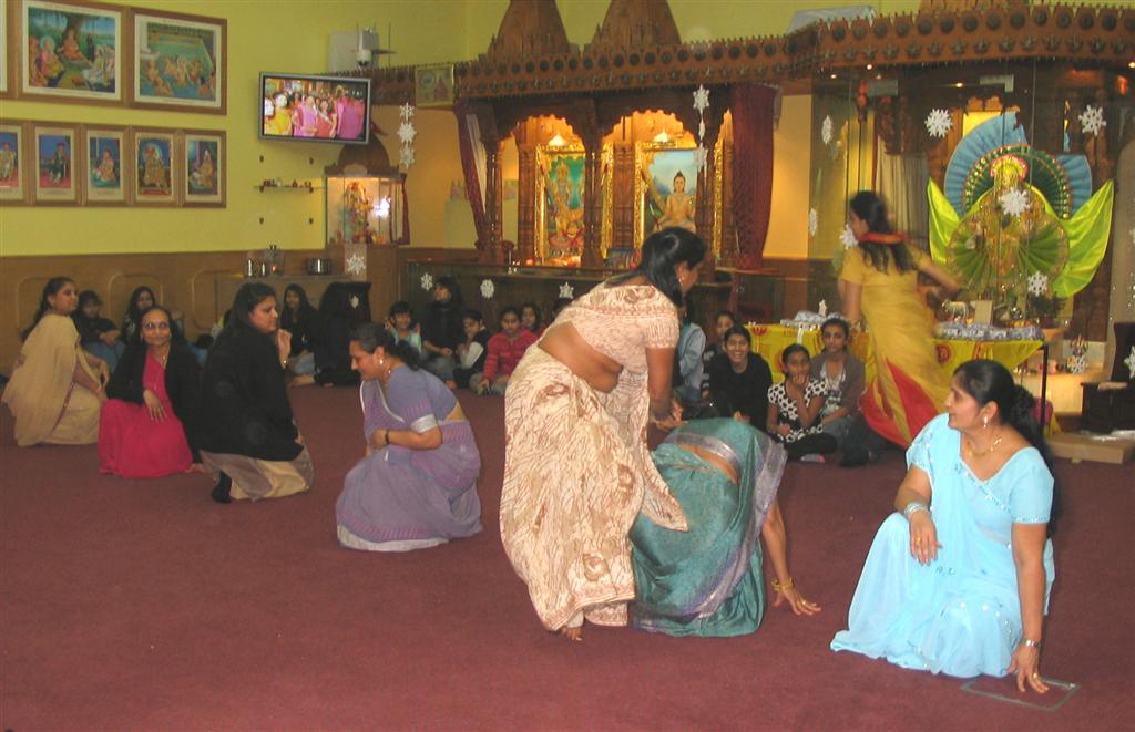 ©1987-2017 SKS Swaminarayan Temple East London