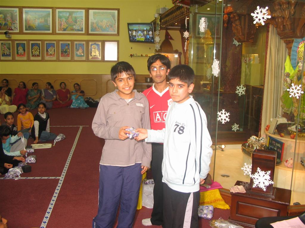 IMG 1851 - ©1987-2017 SKS Swaminarayan Temple East London