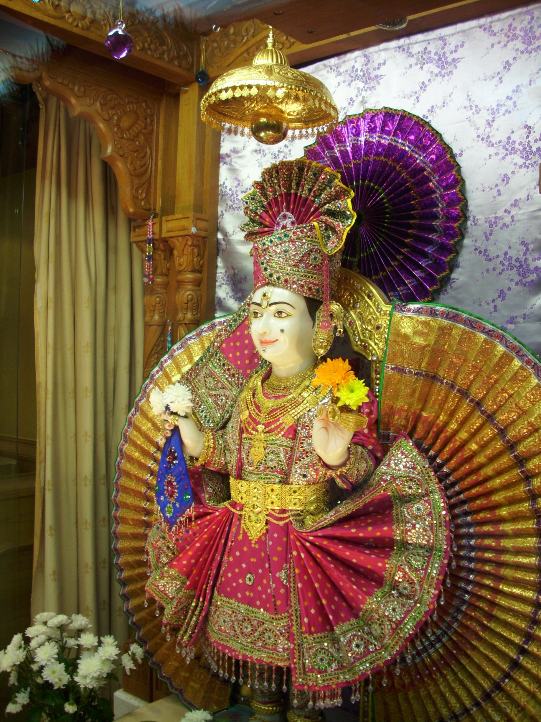 DSCI00003 - ©1987-2017 SKS Swaminarayan Temple East London