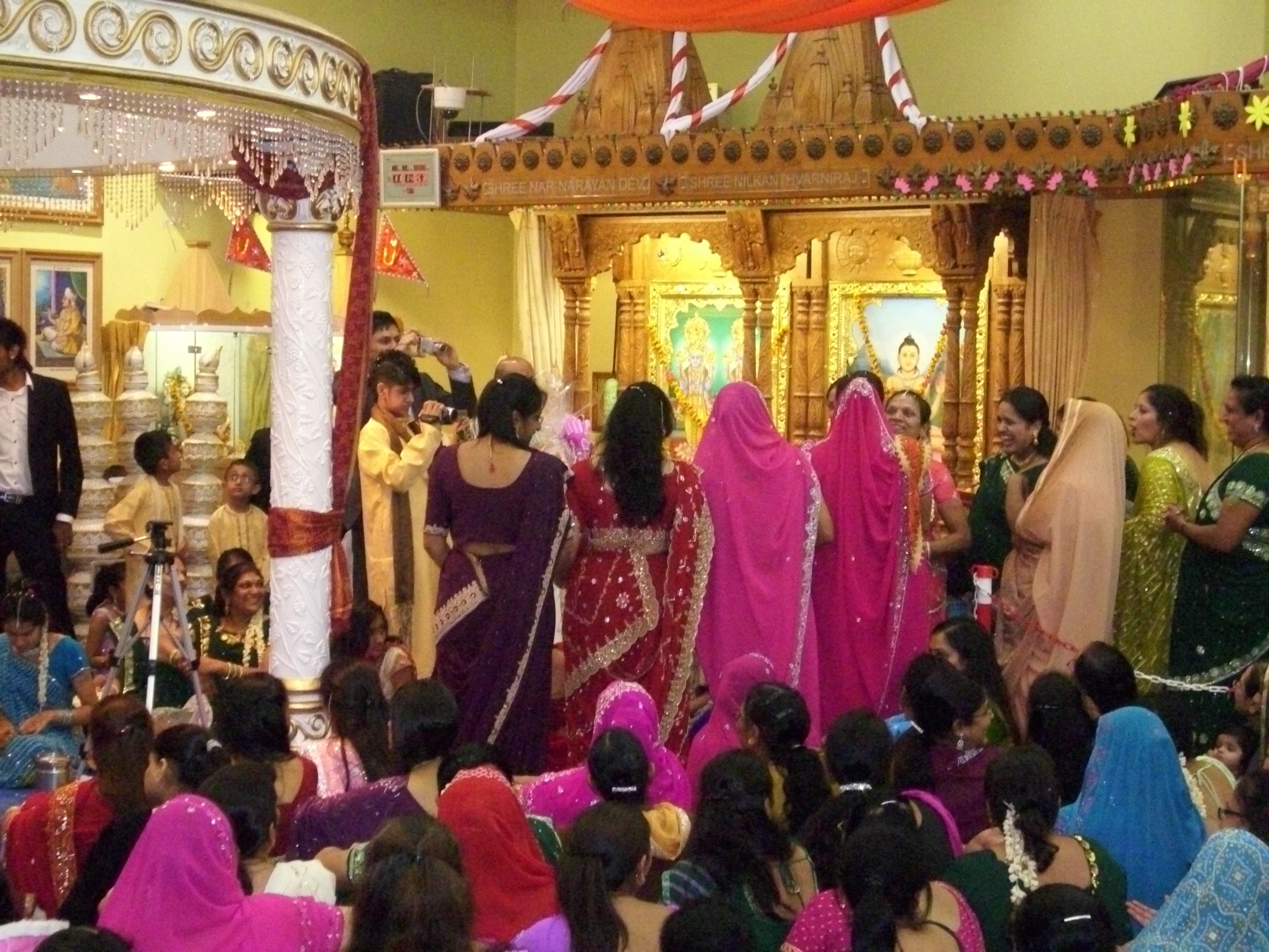 DSCI0025 - ©1987-2017 SKS Swaminarayan Temple East London