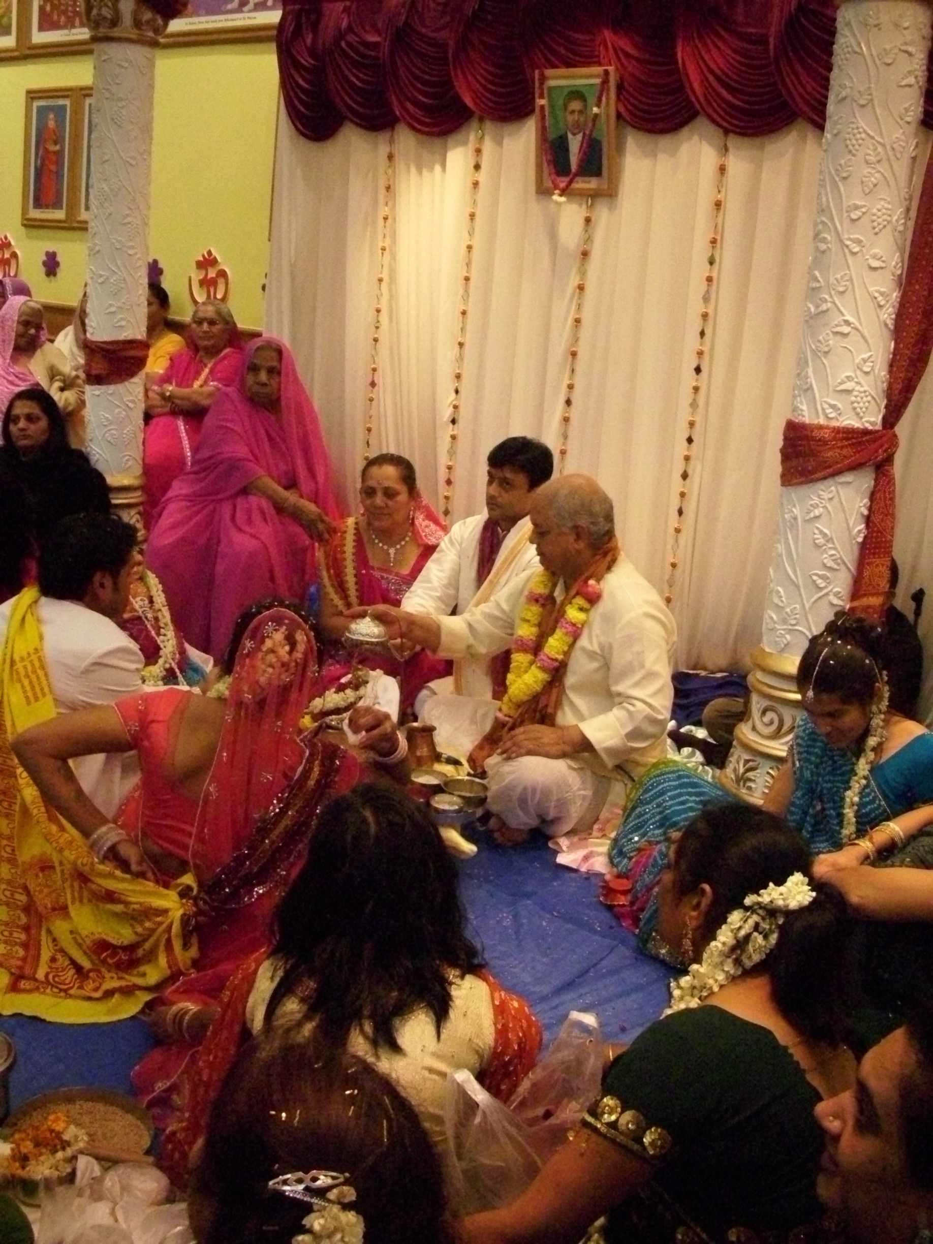 DSCI0059 - ©1987-2017 SKS Swaminarayan Temple East London