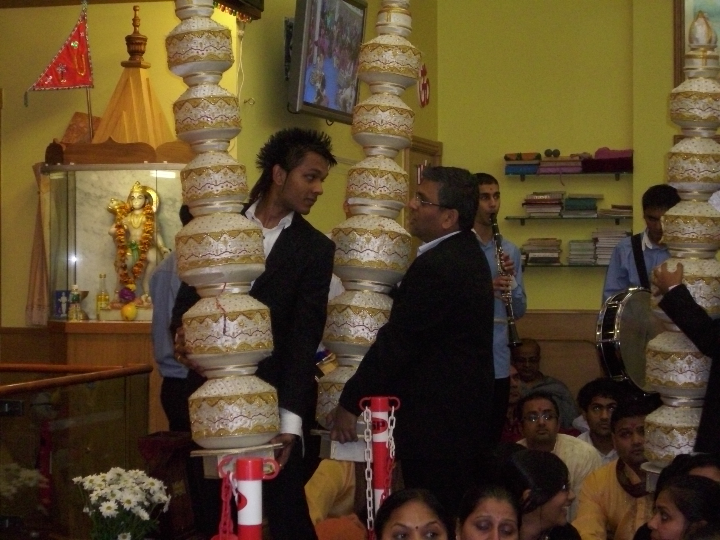 DSCI0082 - ©1987-2017 SKS Swaminarayan Temple East London