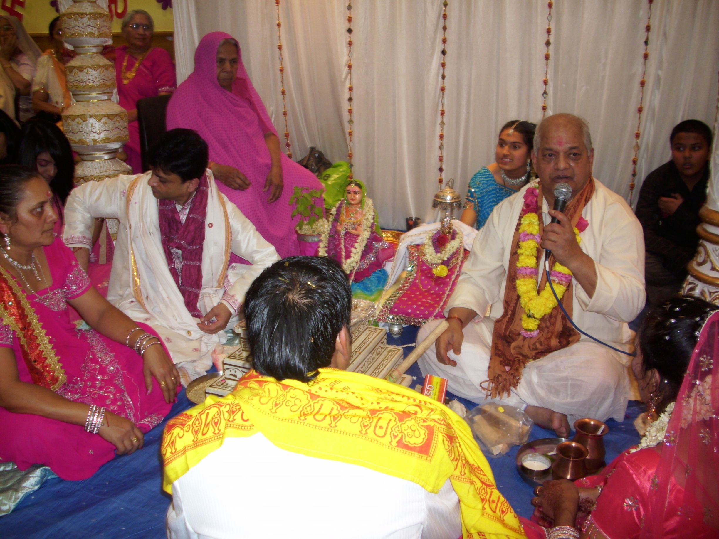 DSCI0089 - ©1987-2017 SKS Swaminarayan Temple East London