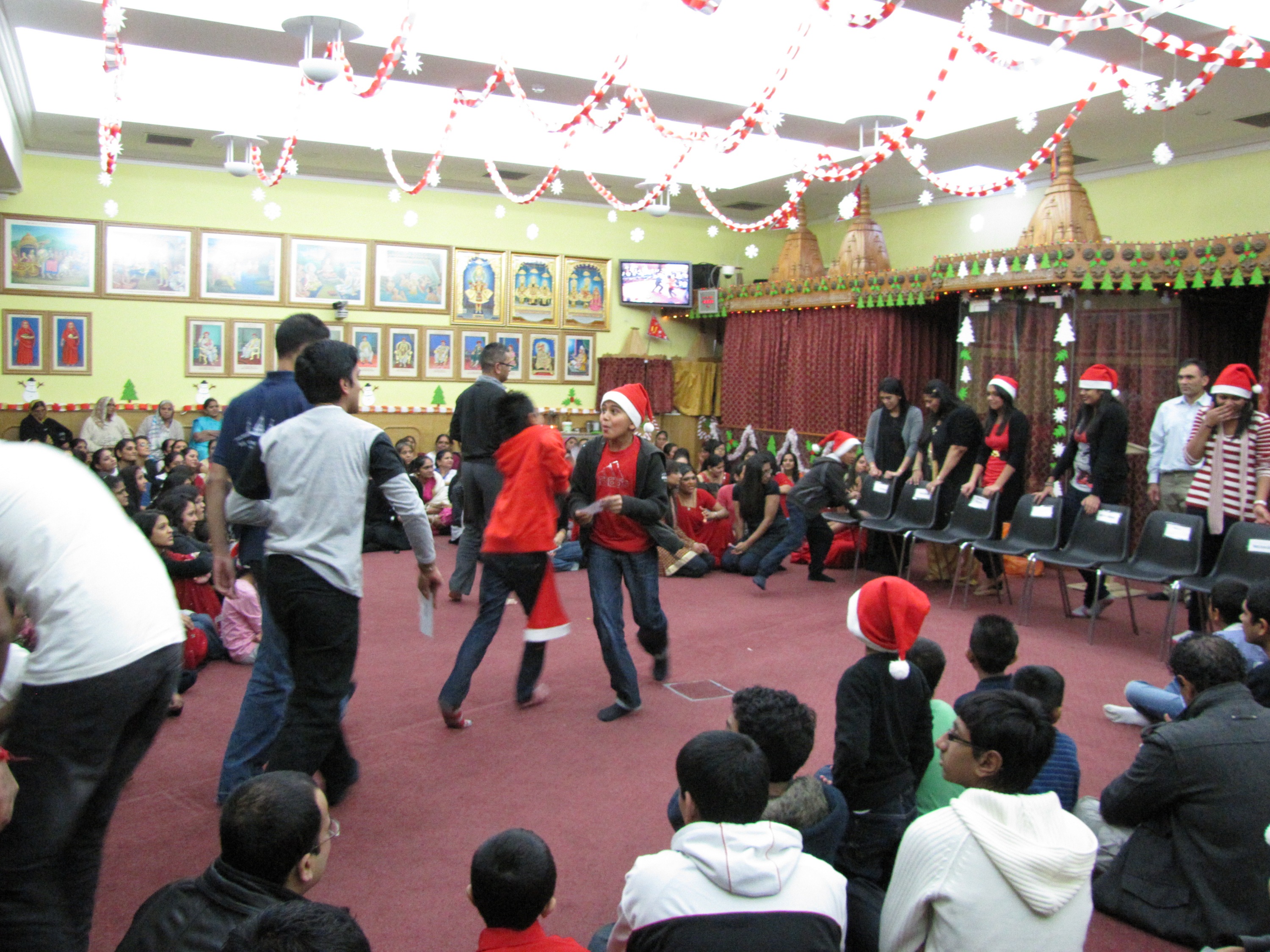 ©1987-2017 SKS Swaminarayan Temple East London