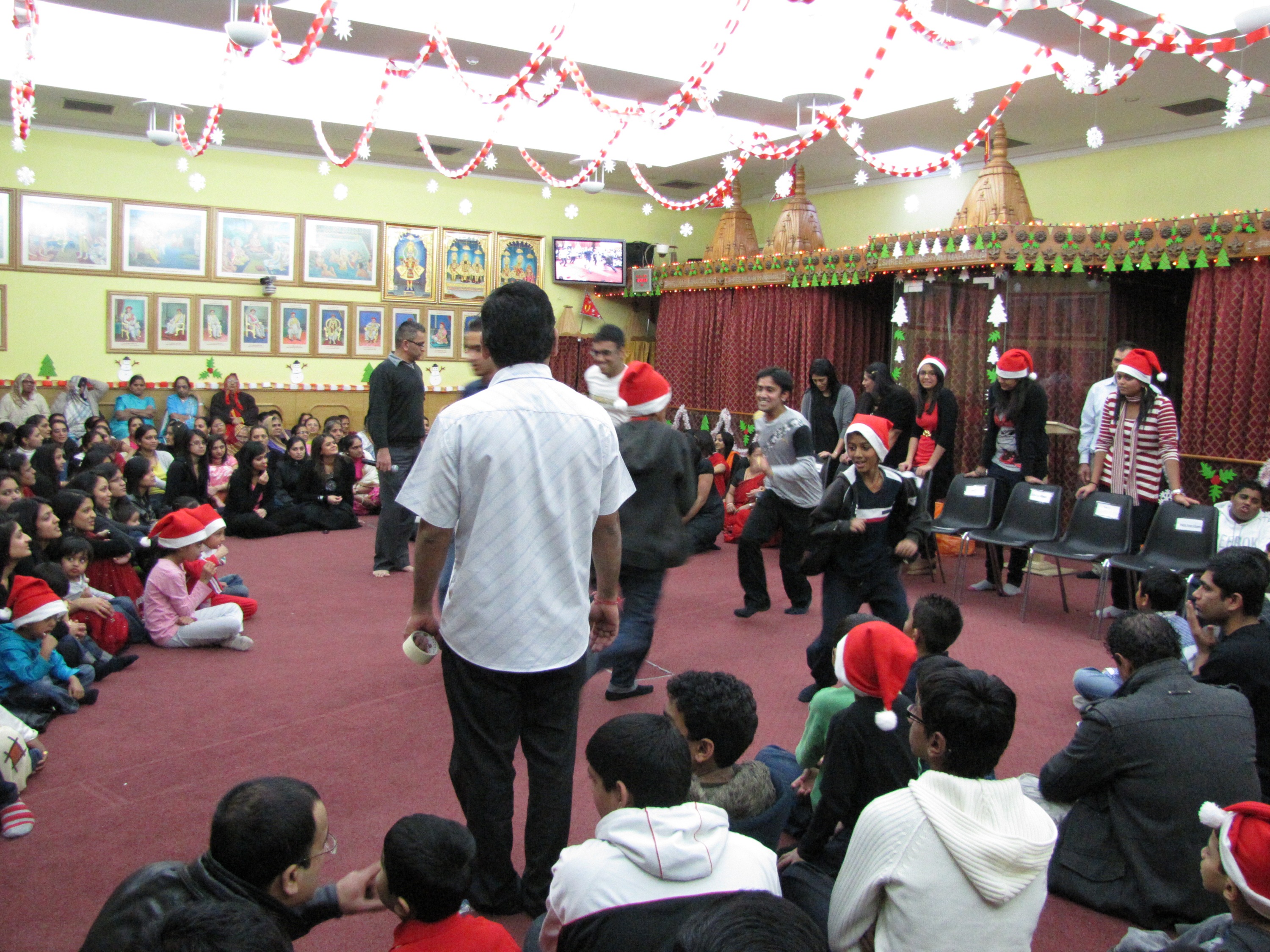 ©1987-2017 SKS Swaminarayan Temple East London