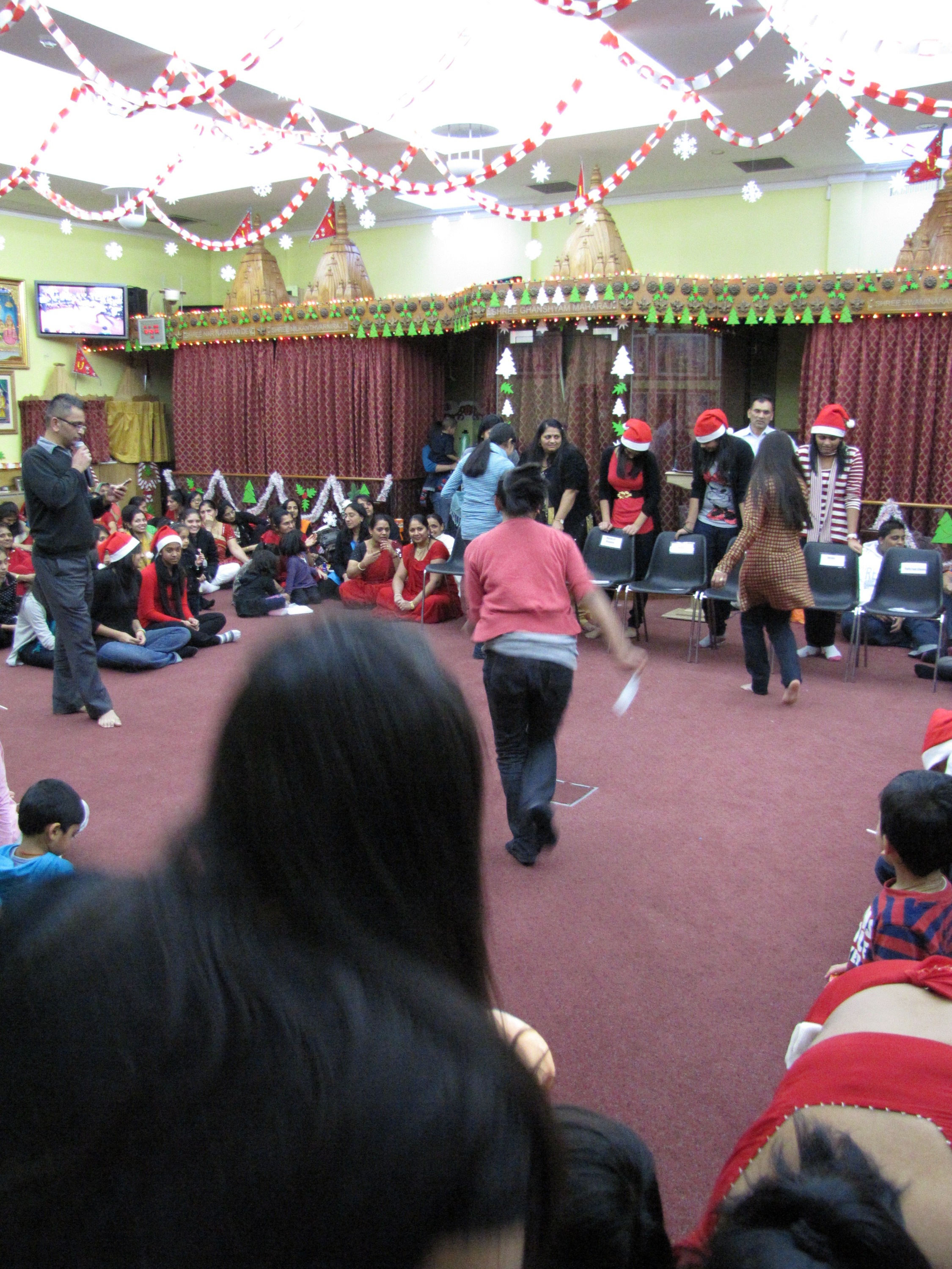 ©1987-2017 SKS Swaminarayan Temple East London