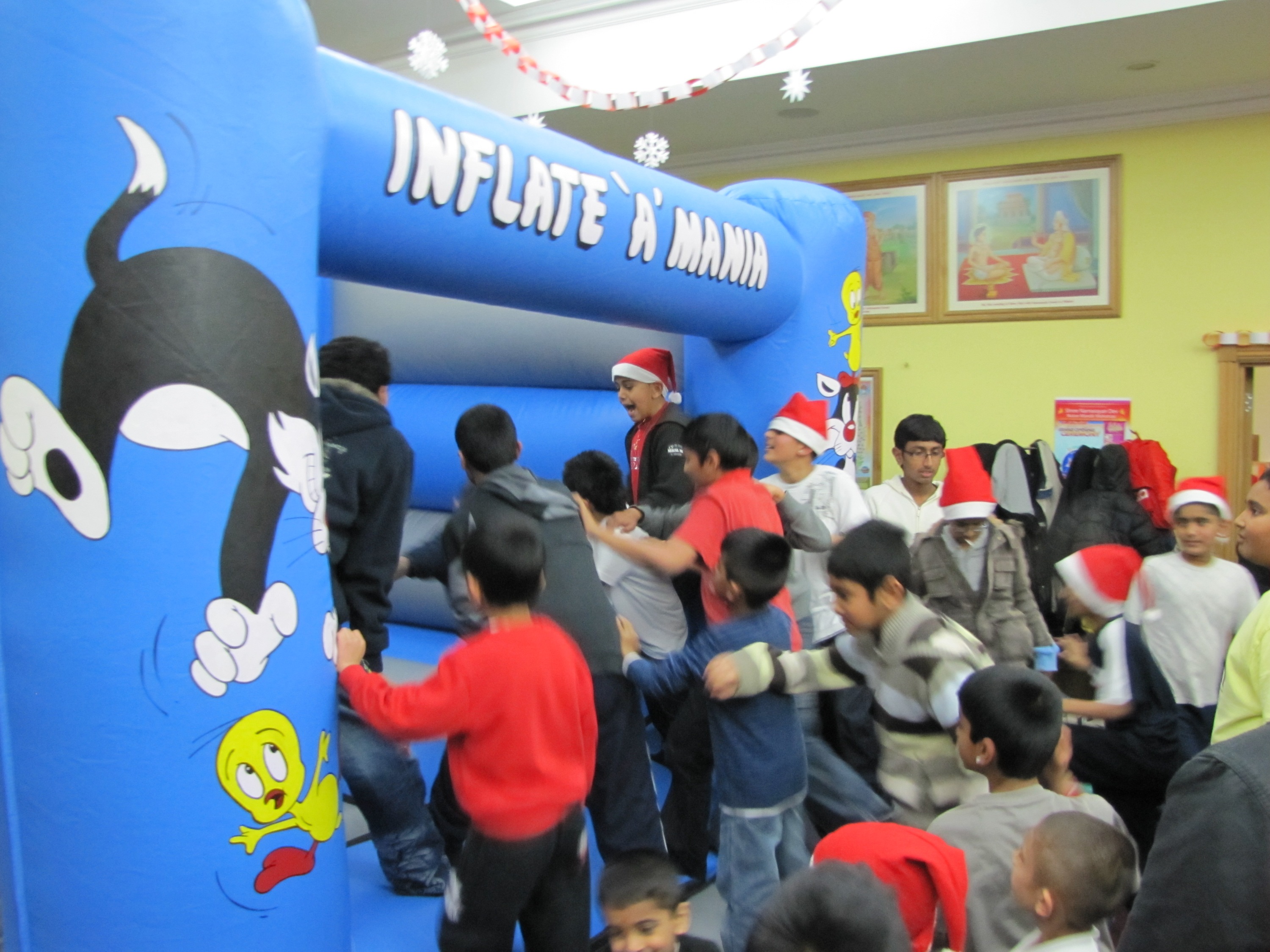 ©1987-2017 SKS Swaminarayan Temple East London