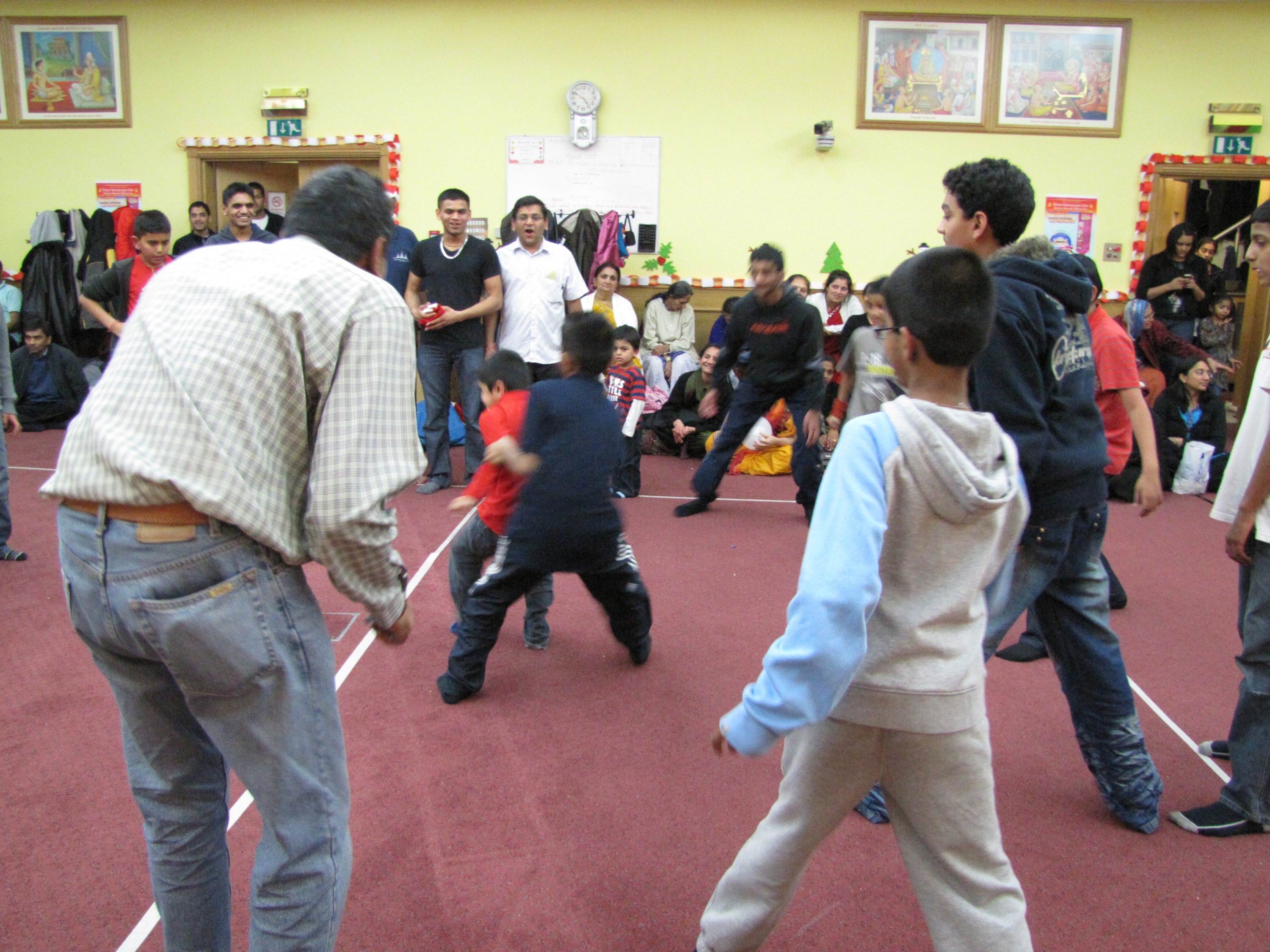 ©1987-2017 SKS Swaminarayan Temple East London