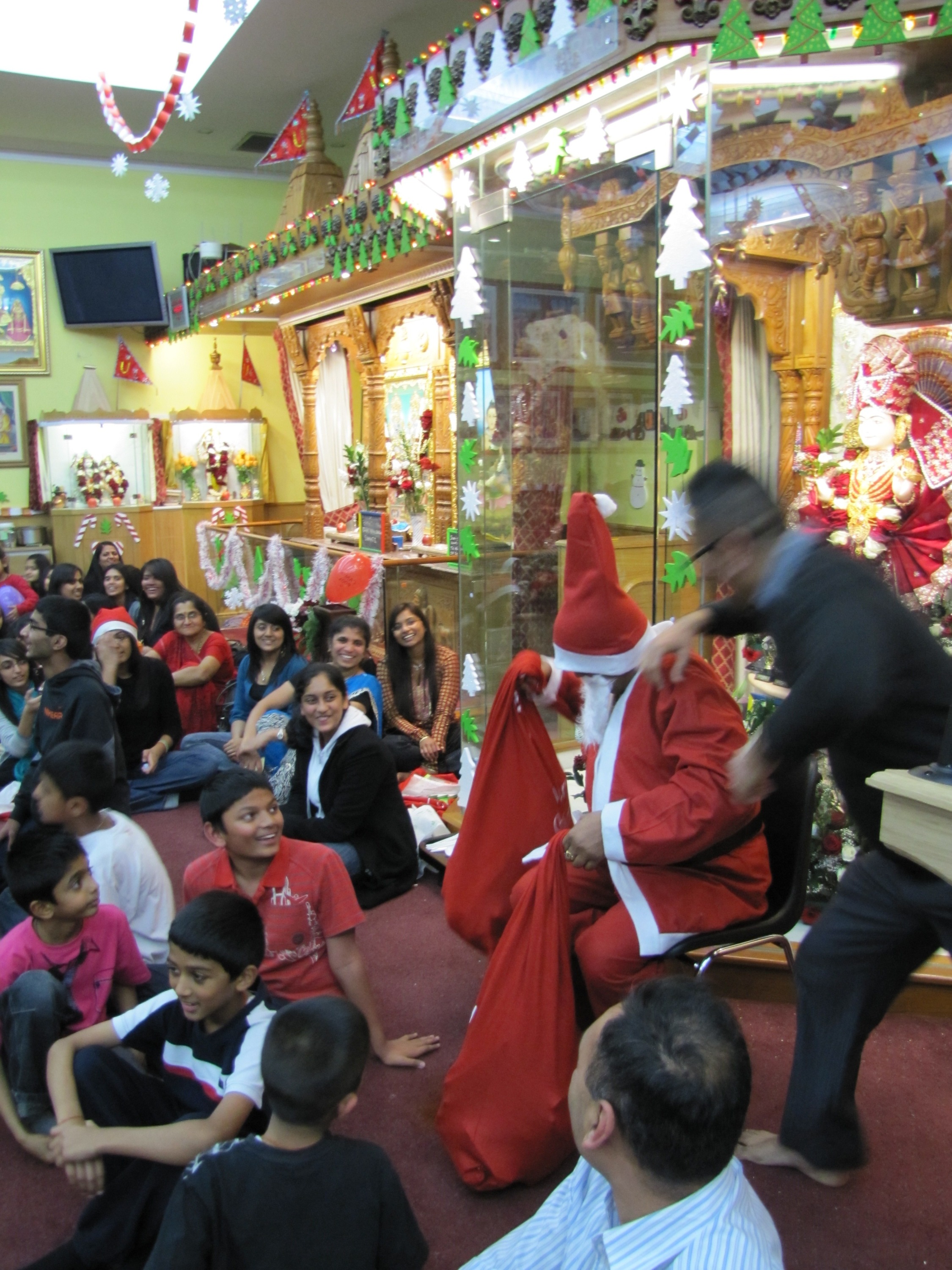 ©1987-2017 SKS Swaminarayan Temple East London