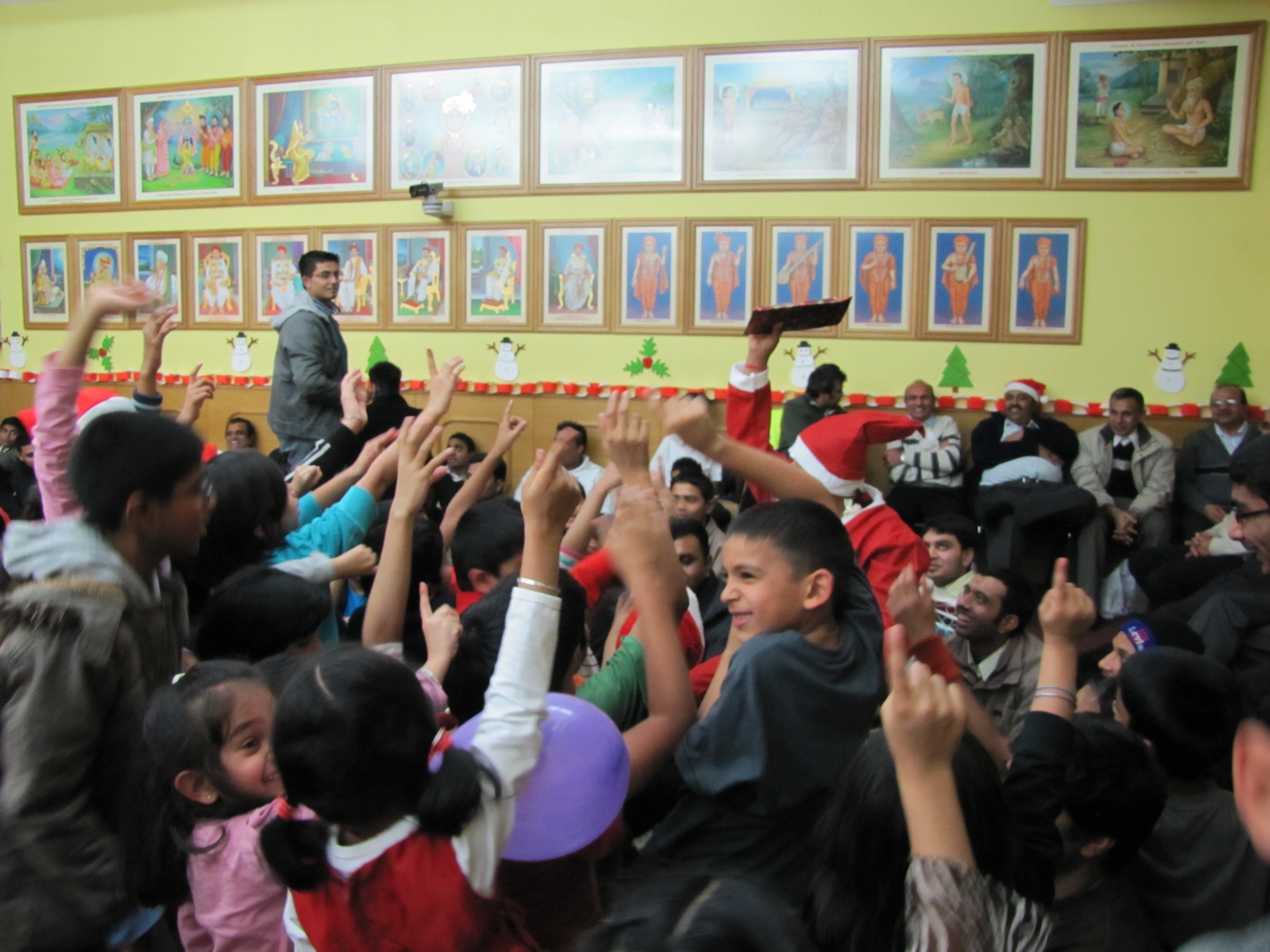 ©1987-2017 SKS Swaminarayan Temple East London