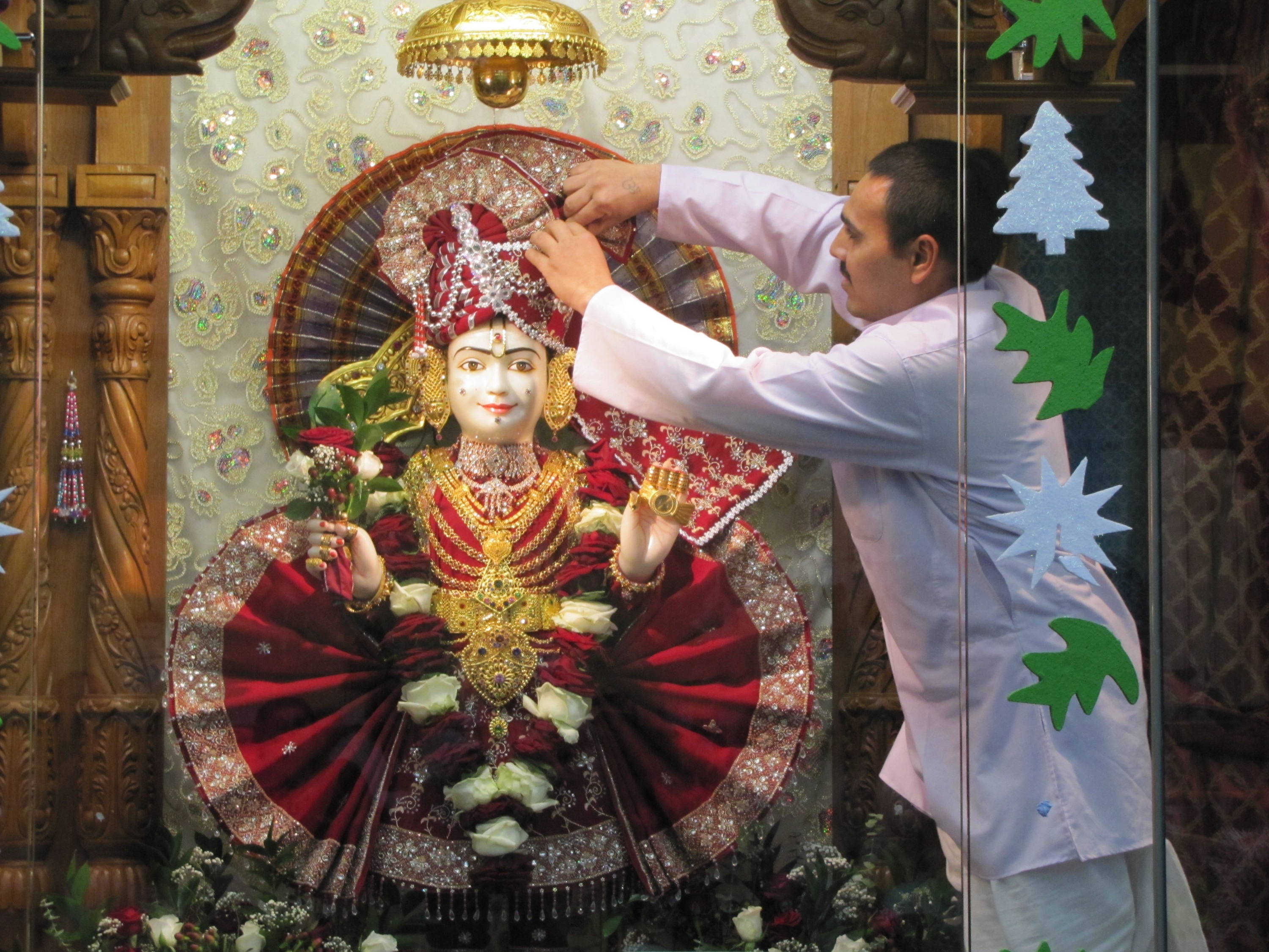 IMG 1443 - ©1987-2017 SKS Swaminarayan Temple East London