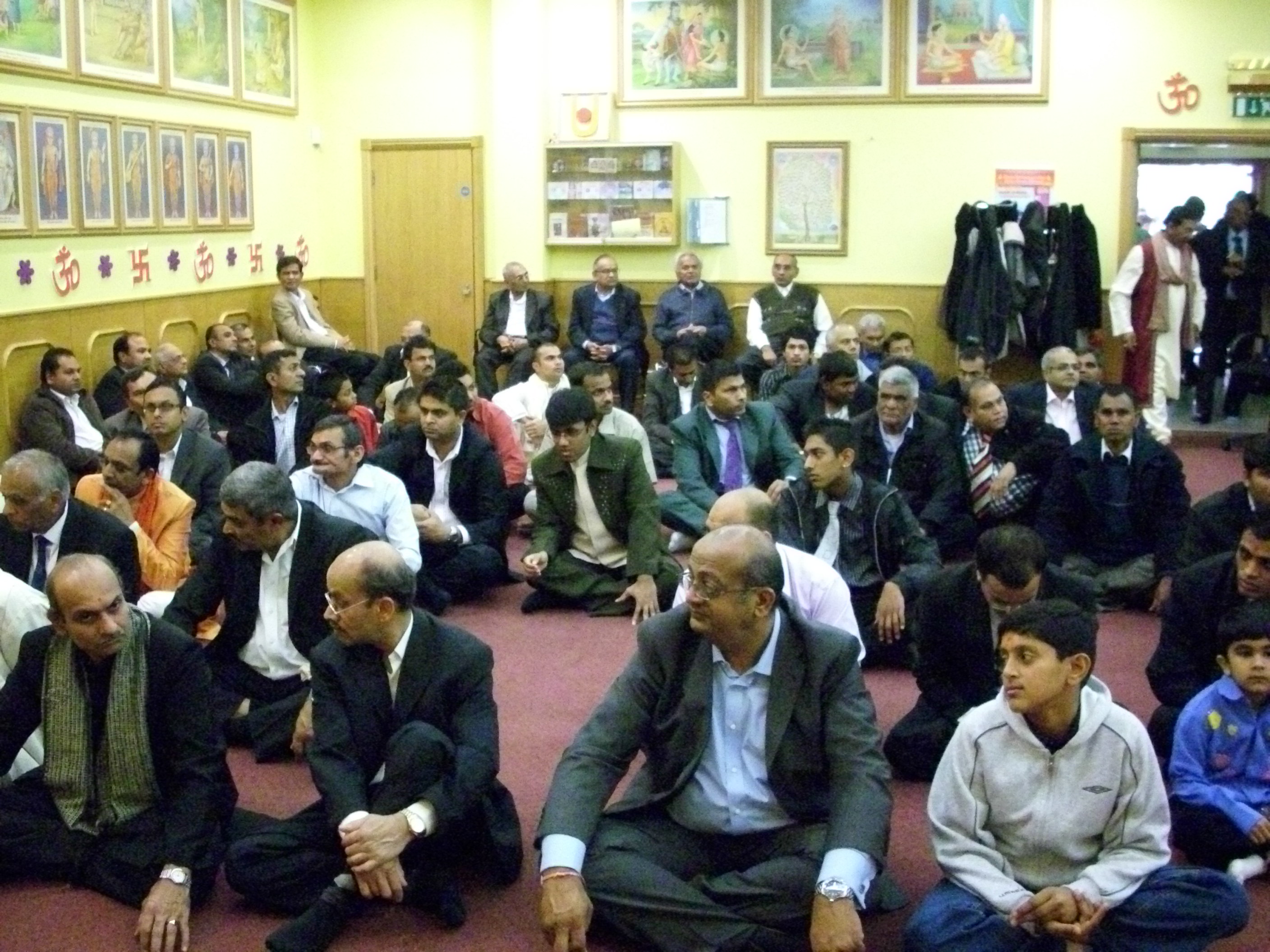 ©1987-2017 SKS Swaminarayan Temple East London