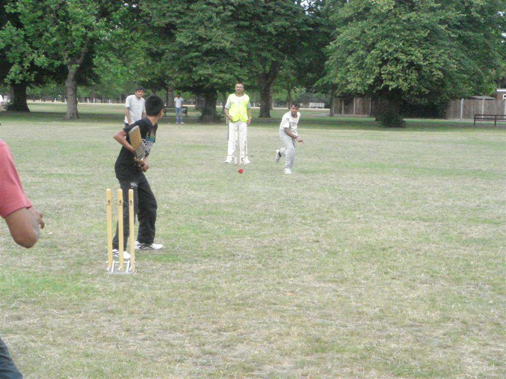 ©1987-2017 SKS Swaminarayan Temple East London