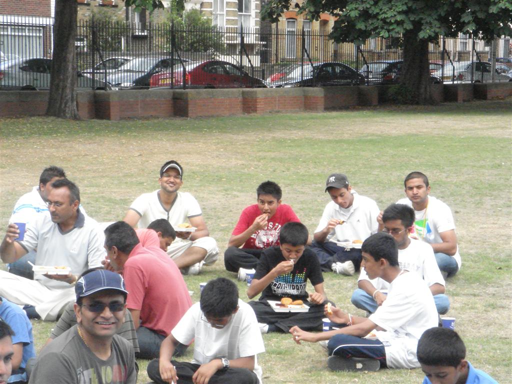 ©1987-2017 SKS Swaminarayan Temple East London