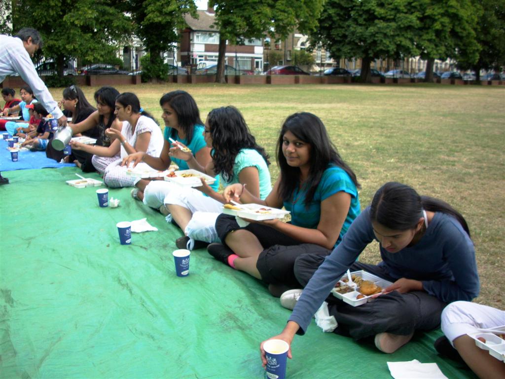 DSCI0076 - ©1987-2017 SKS Swaminarayan Temple East London