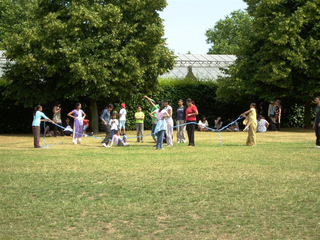 DSCI0105 - ©1987-2017 SKS Swaminarayan Temple East London