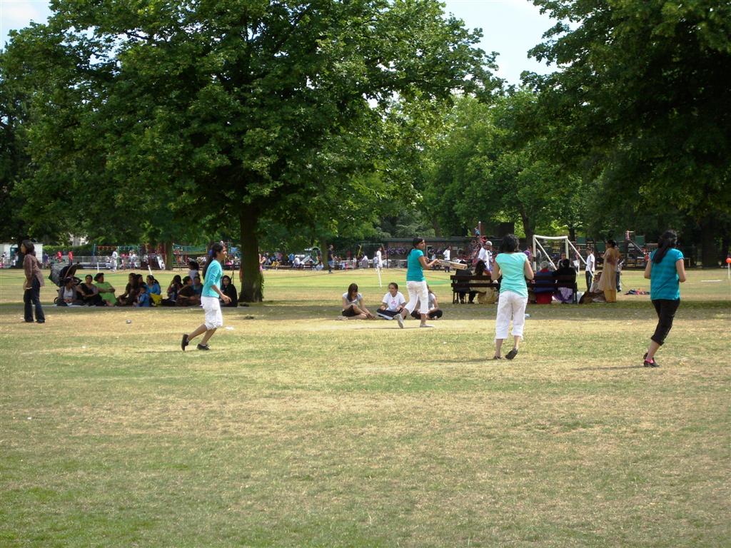 DSCI0106 - ©1987-2017 SKS Swaminarayan Temple East London