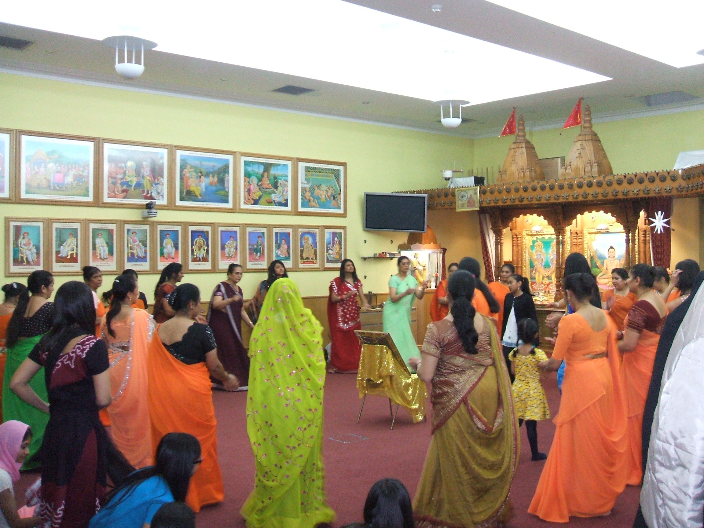 ©1987-2017 SKS Swaminarayan Temple East London