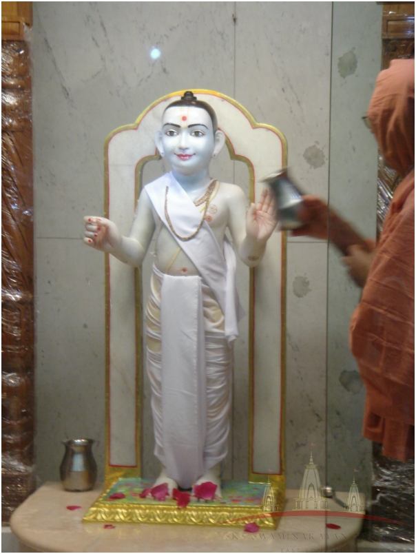 ©1987-2017 SKS Swaminarayan Temple East London