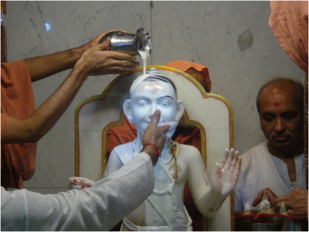 DSC04361 - ©1987-2017 SKS Swaminarayan Temple East London