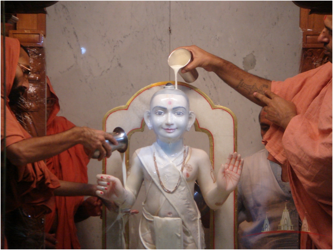 DSC04373 - ©1987-2017 SKS Swaminarayan Temple East London