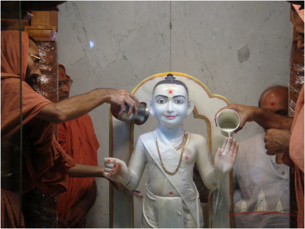 DSC04374 - ©1987-2017 SKS Swaminarayan Temple East London