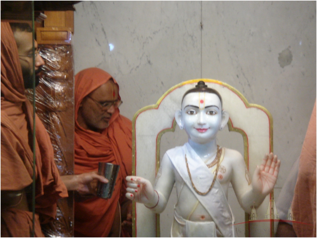 ©1987-2017 SKS Swaminarayan Temple East London