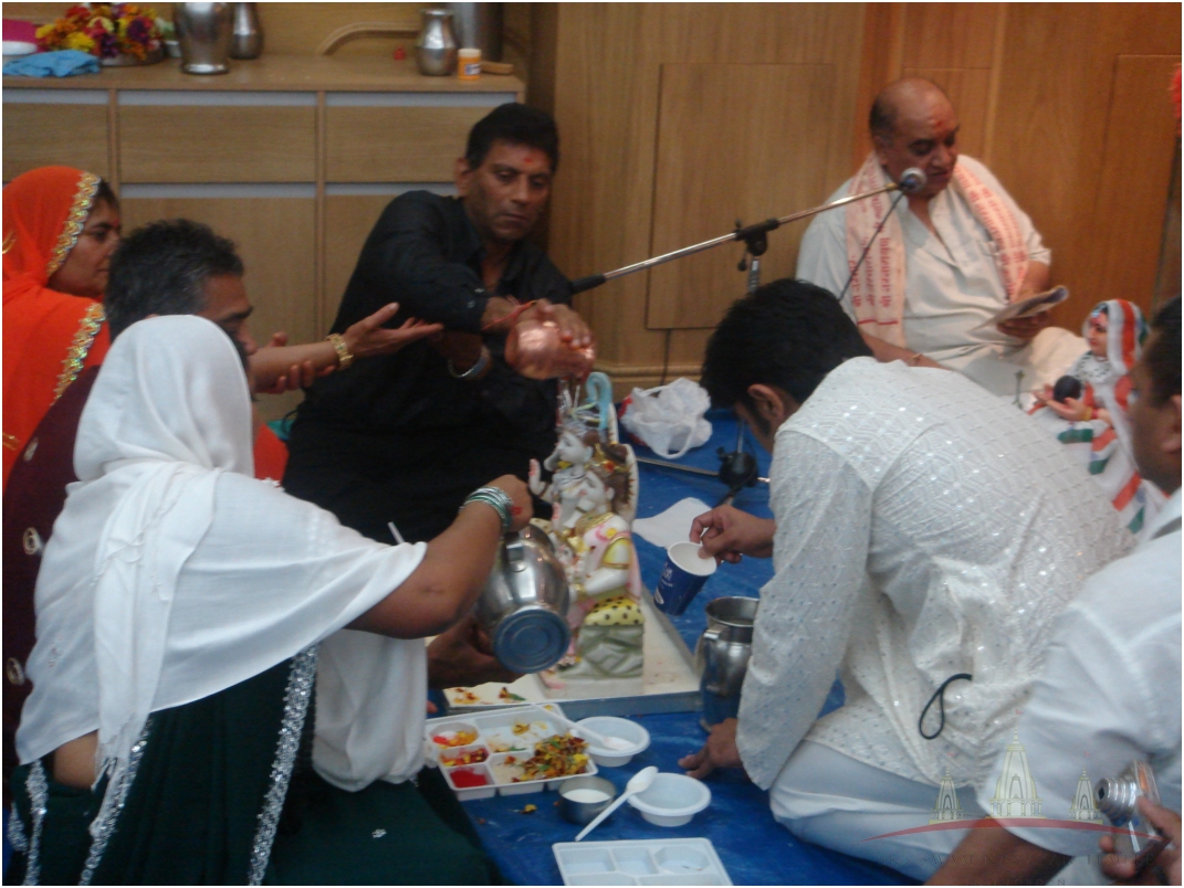 ©1987-2017 SKS Swaminarayan Temple East London