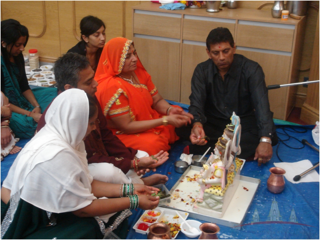 DSC04426 - ©1987-2017 SKS Swaminarayan Temple East London
